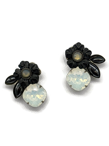 ER-42 40TH BDAY BLK/FLW post