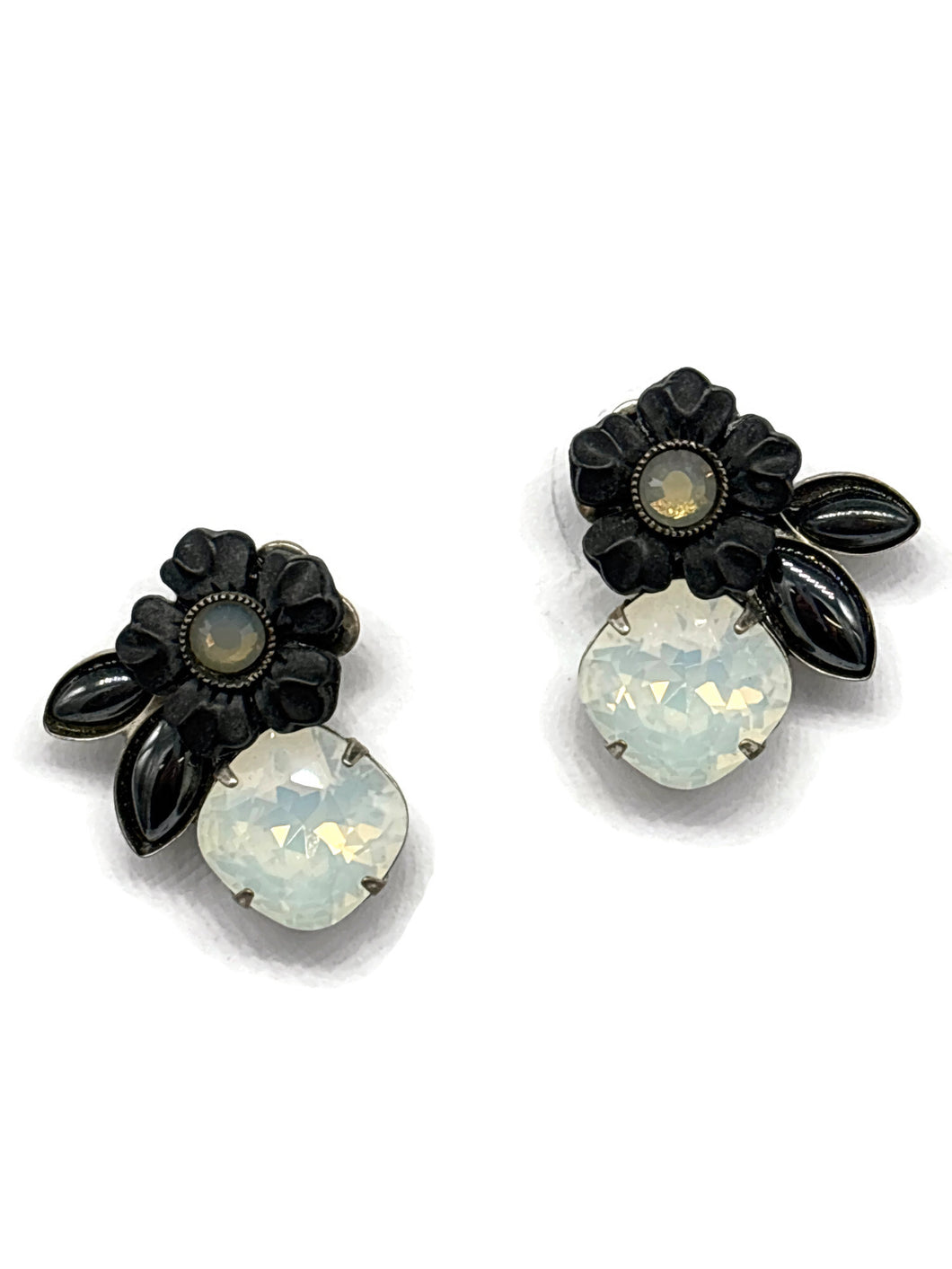 ER-42 40TH BDAY BLK/FLW post