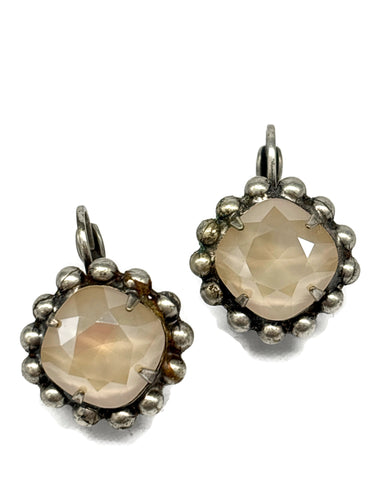 ER-60 40 TH Ivory Cushion