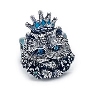 Kitty with a crown statement ring